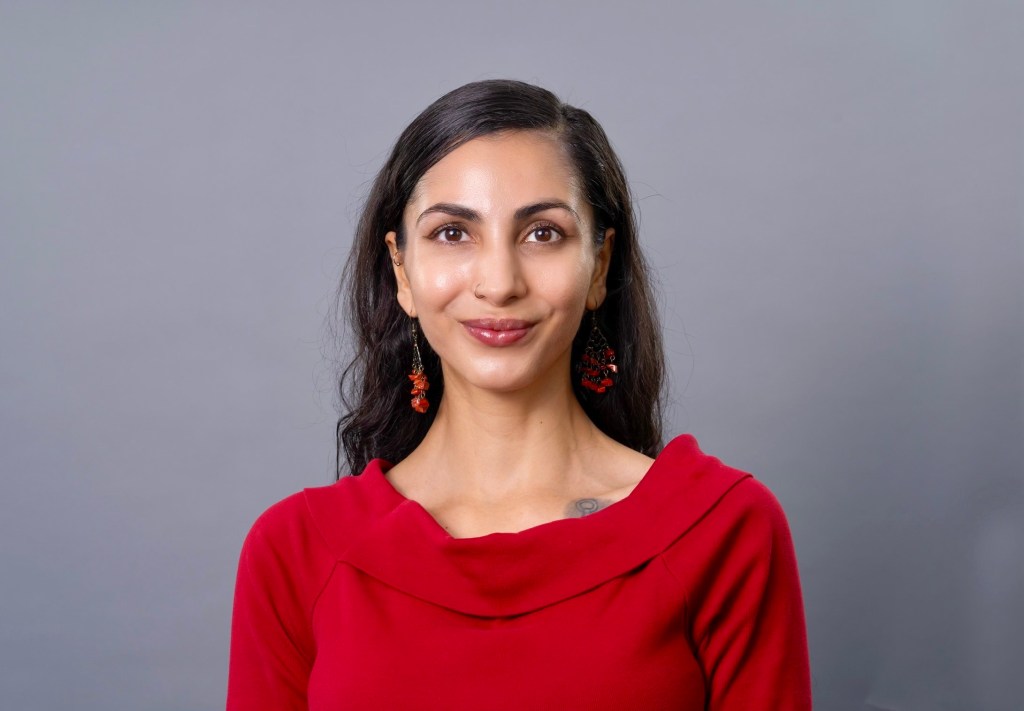Gunita Singh headshot